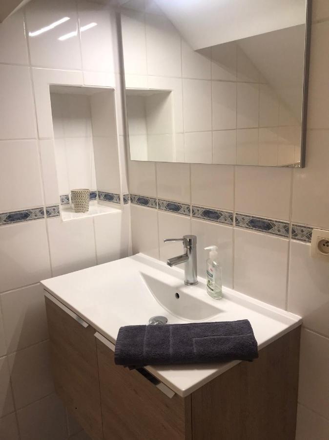 Logement Cosy A Дюрби Екстериор снимка